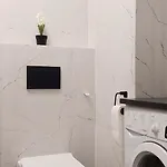 Przy Basenie Apartment