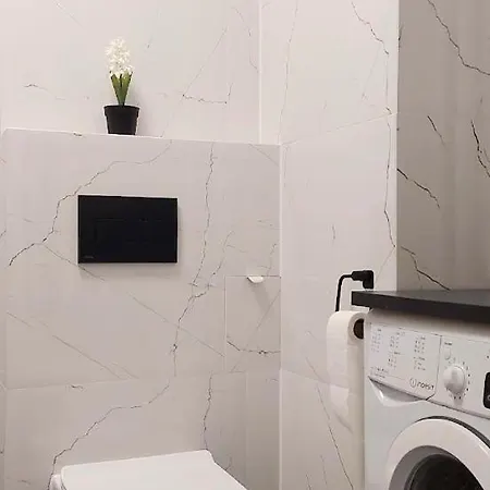 Przy Basenie Apartment