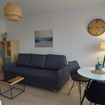 Przy Basenie Apartment